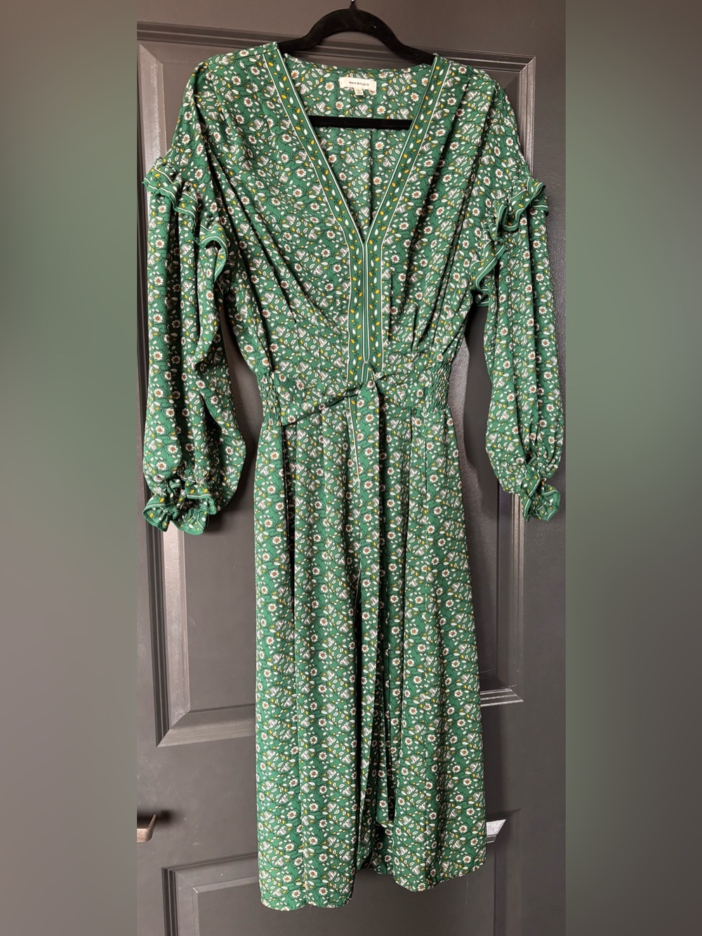 Max Studio Green Floral Long Sleeve Midi Dress with Waist Tie
